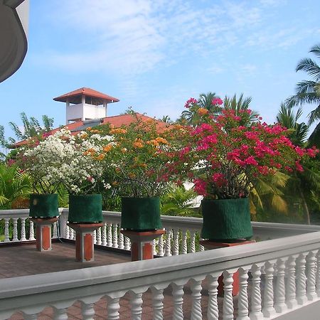 Sagarika Beach Hotel Moragalla Buitenkant foto
